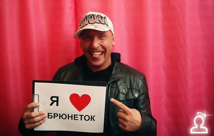 БЛОНДИНКИ VS БРЮНЕТОК