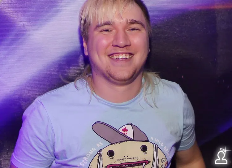 HB Dj Iron