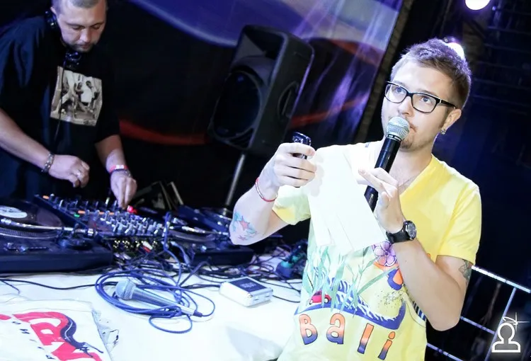 DJ Simon