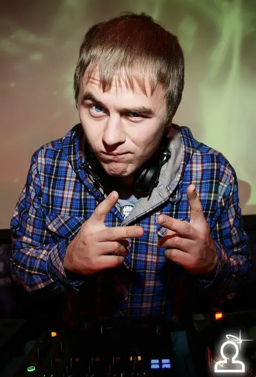 DJ PUMA aka CROSS