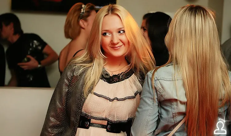 CORONA EXTRA PARTY 2 / DIGITAL DOG ( London / UK )