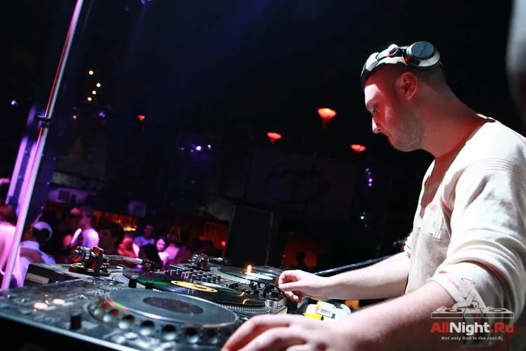 Dj Simon в Rock City