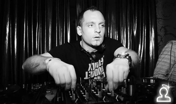 DJ VINI