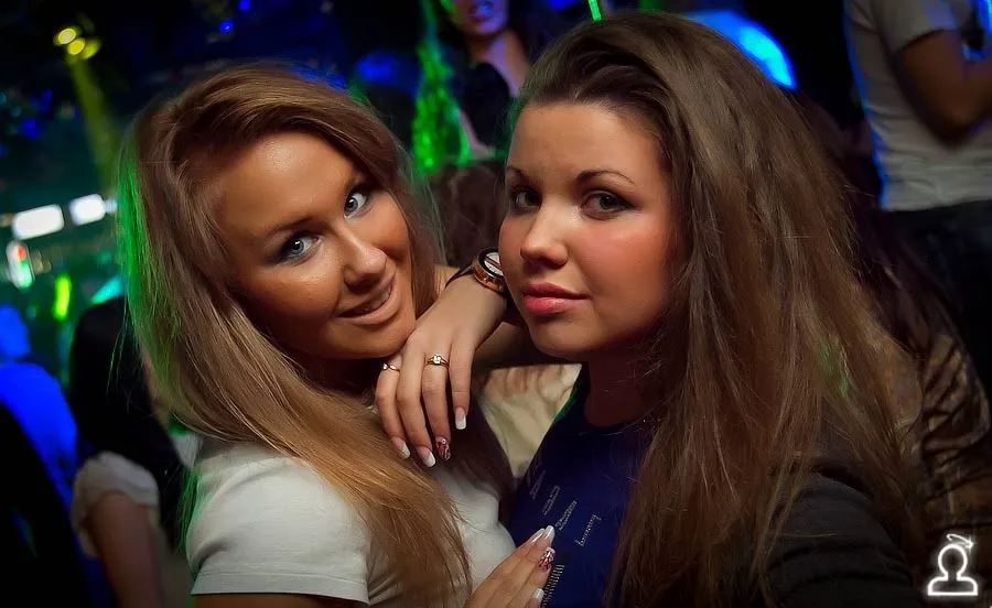 ОбнимAYSя