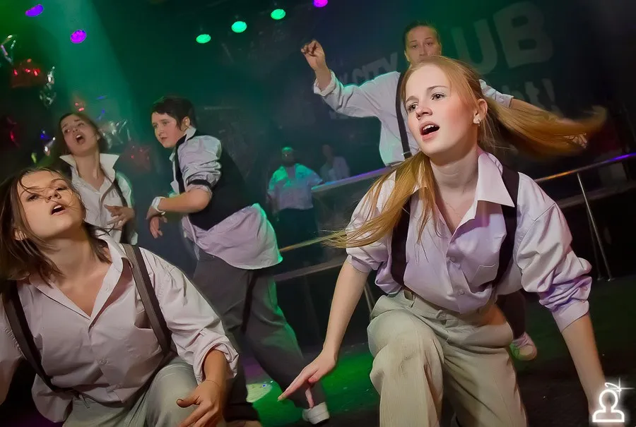 SHAKE IT PARTY