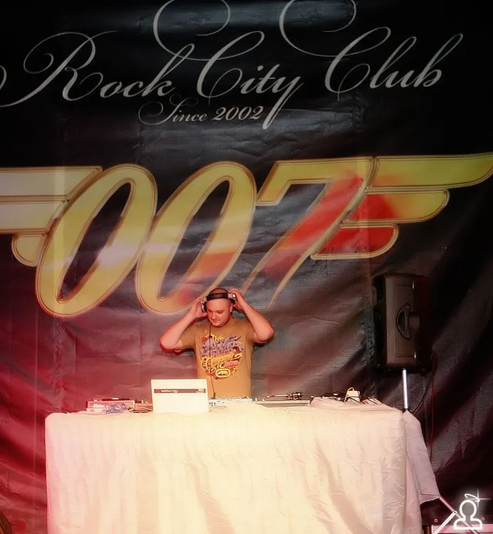 КИСС НА БИСС / Dj Scream One