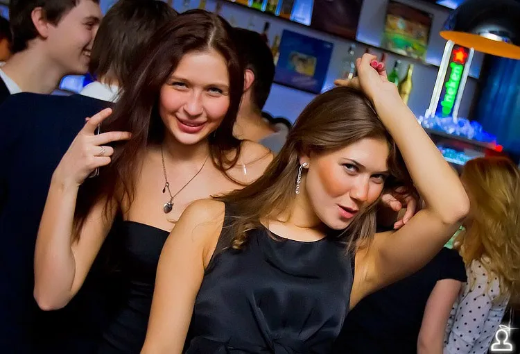 Девишник