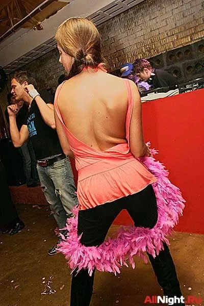 Pink Party, Блондинки в Розовом
