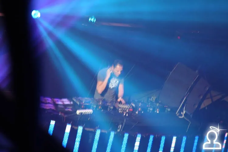 GLOBALCLUBBING Year: Ноябрь Tiesto