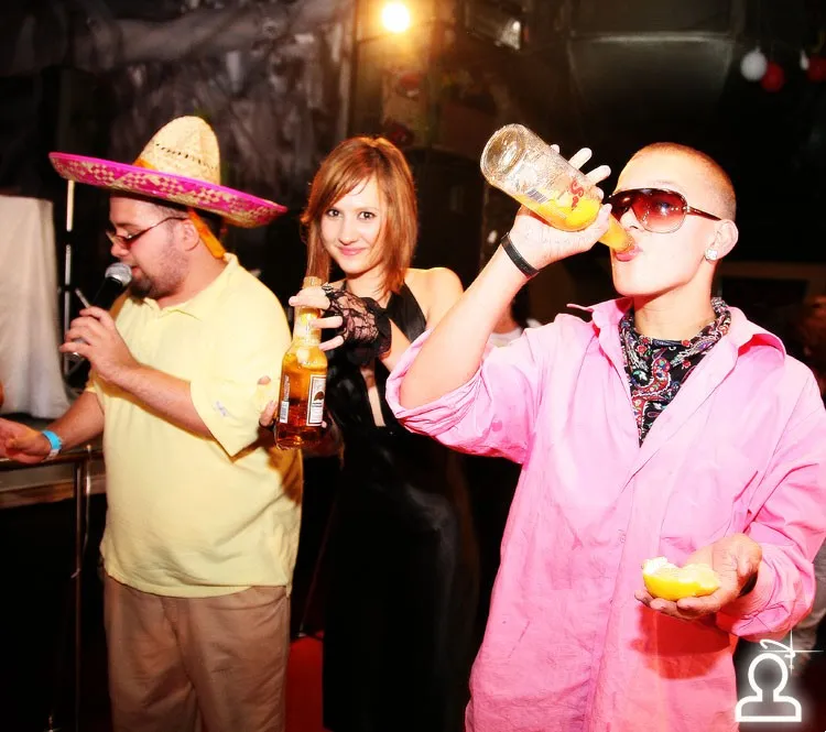 RICH & BITCH /DJ DLEE