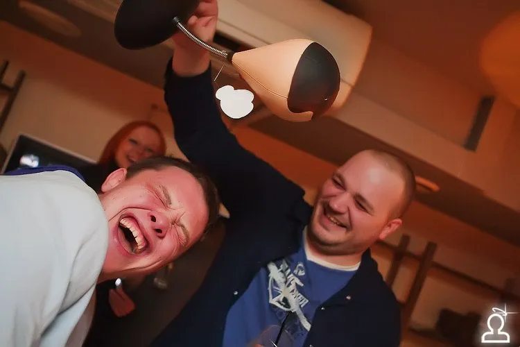 Le Buffet & DOЖDЬ HOUSE Mafia are present