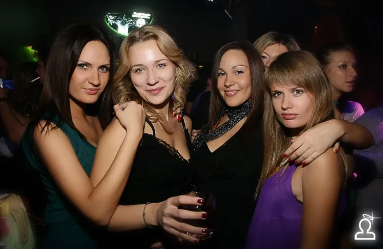DJ NIKI