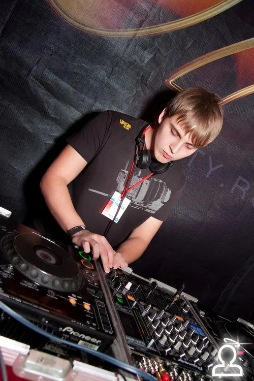 TOUR DE TRANCE / ADAGIO SENSUS