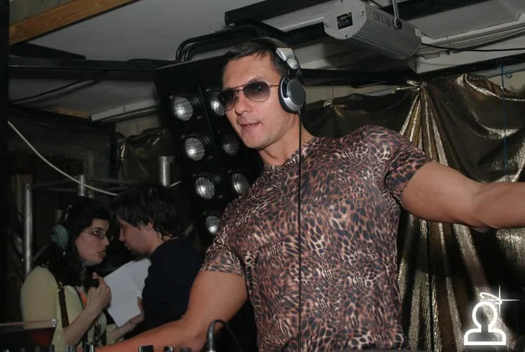 Clubbin` Freedom