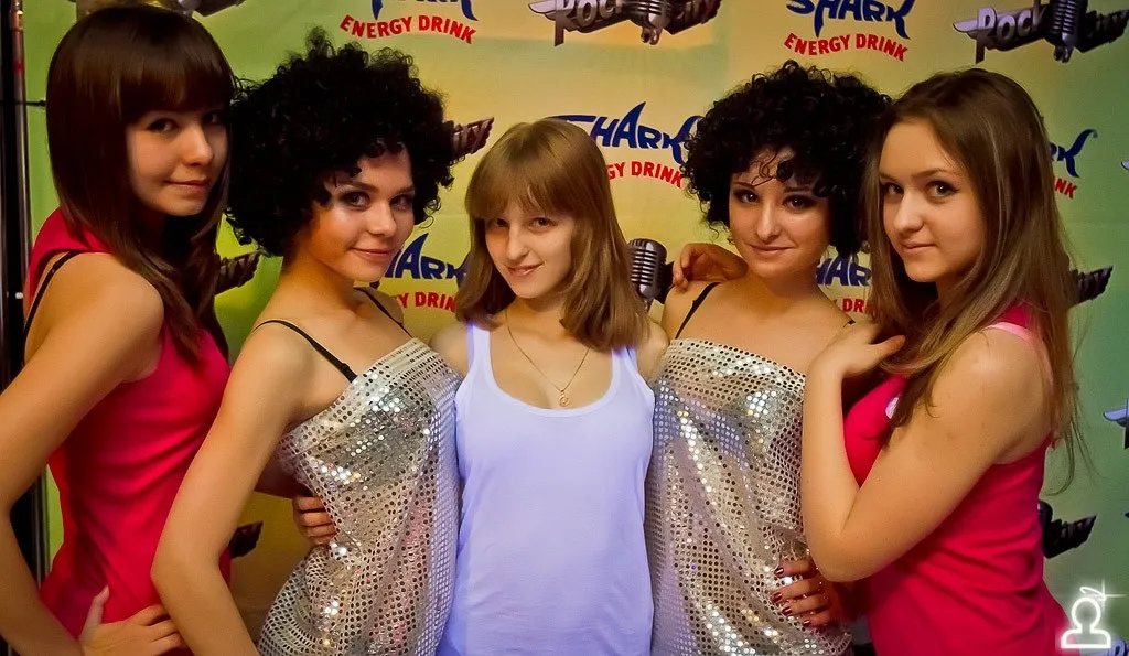 SHAKE IT PARTY B-DAY