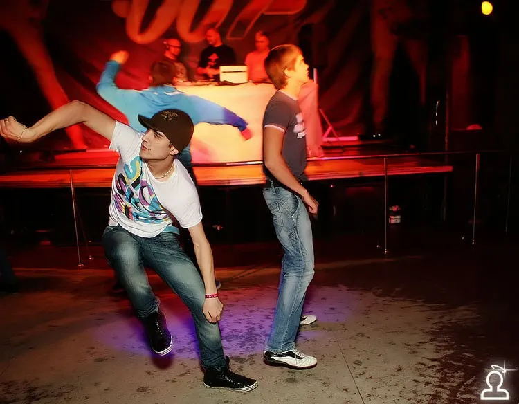 SHAKE IT PARTY
