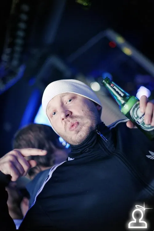 BLOCKBASSTER / 813