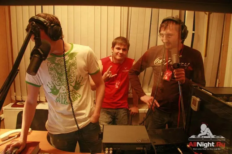 ProMusic - 1 год