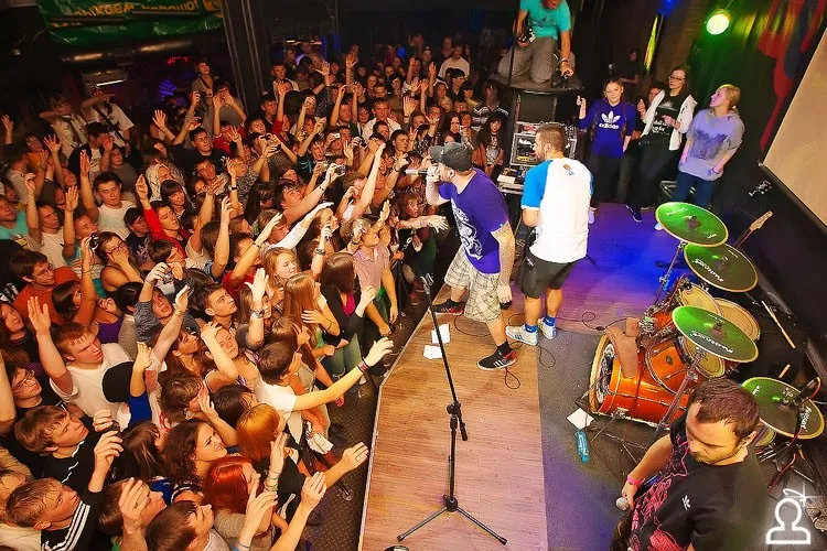 NOIZE MC