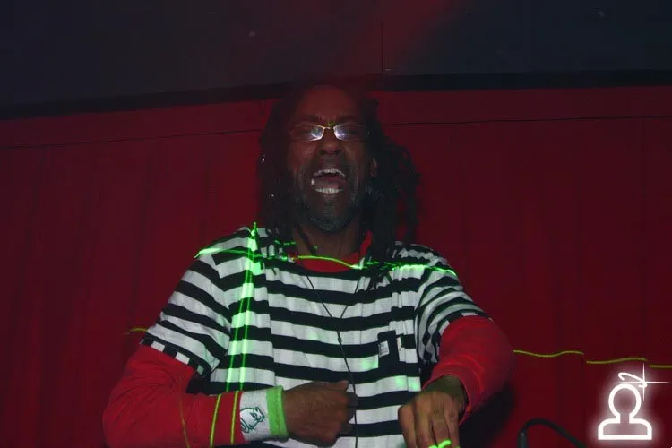 Dj ElbeBad