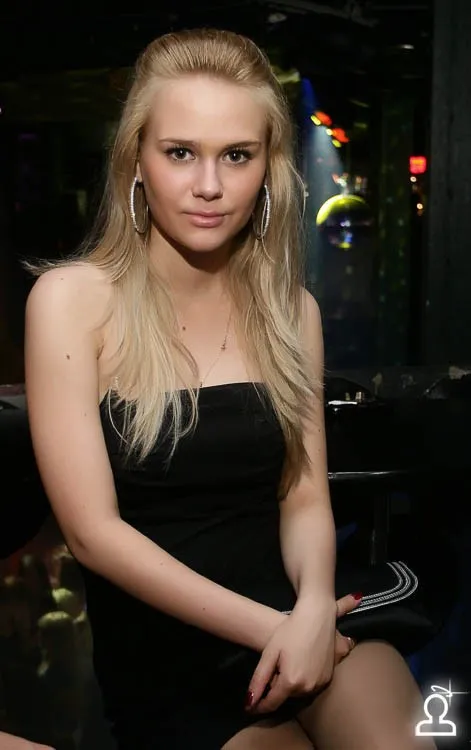 DJ DLEE