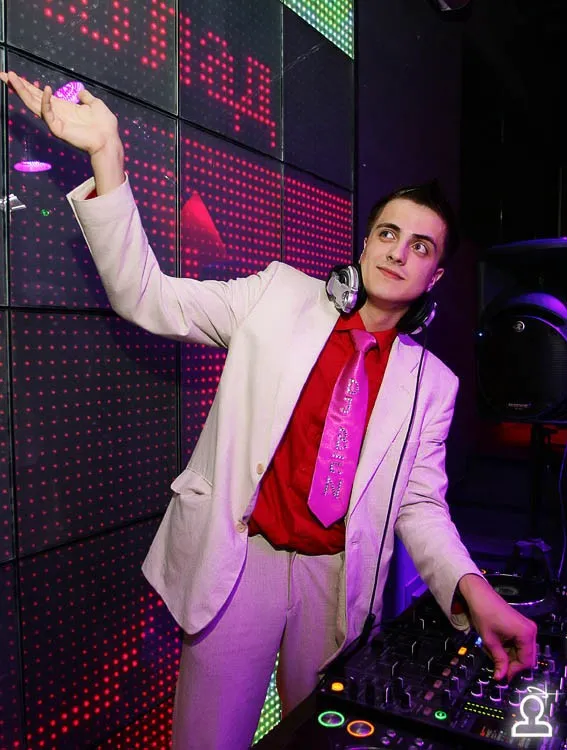 Glamour party