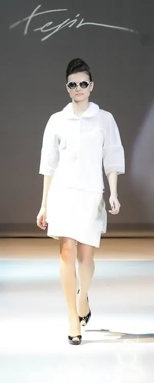 SIBERIAN FASHION WEEK: Гранд - Дефиле участников Недель Моды в Москве!