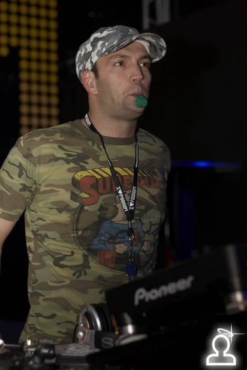 Global Deejays