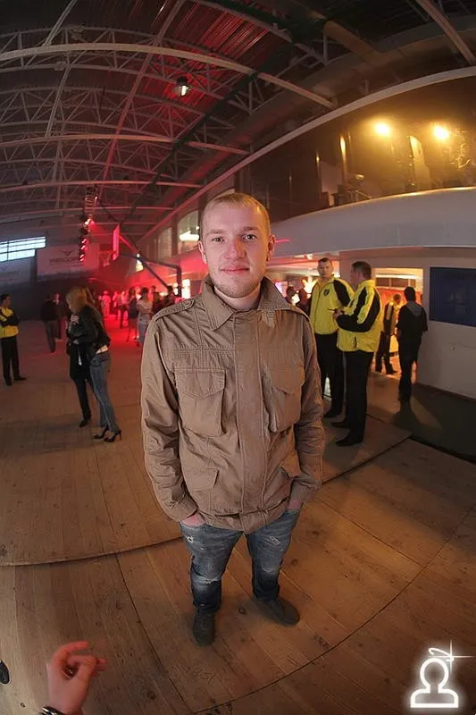 AERODROM: RAVE TERMINAL