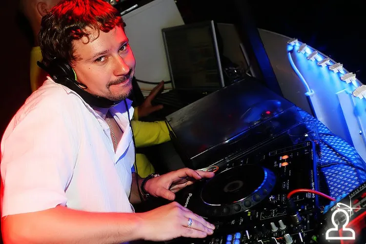 DJ Navigator