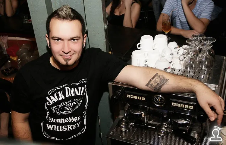 МИСС ПОПА ГОДА 2009 / DJ YORK