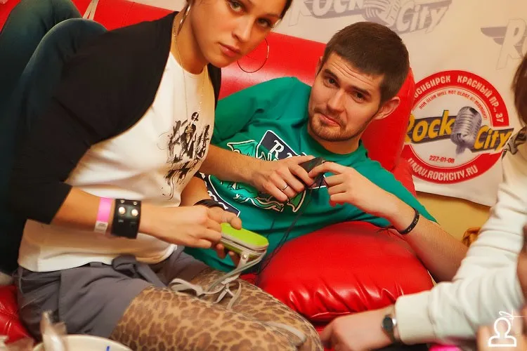 NOIZE MC