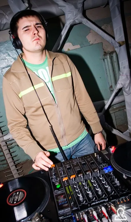 Porno Rave 2