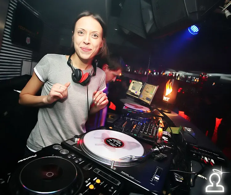 DJ VANILA
