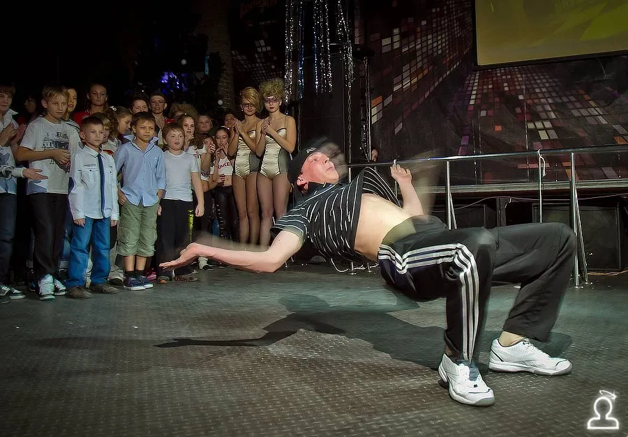 SHAKE IT PARTY