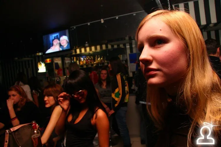 Закрытие Poppers Party