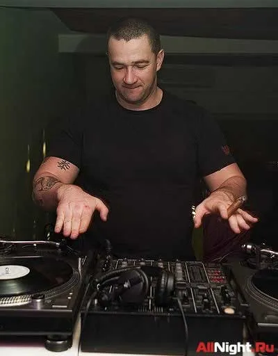 Dj List