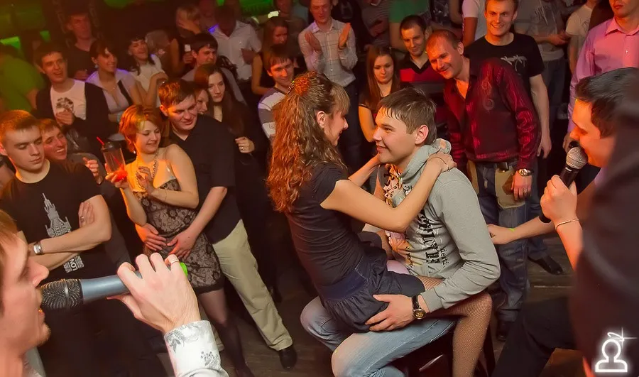 Красная помада