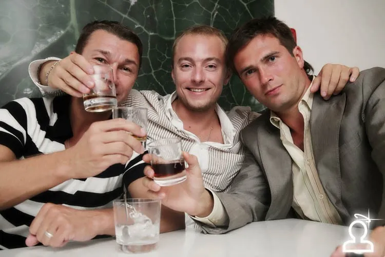 Cosmopolitan Сибирь & FRESITA presents: Strawberry night