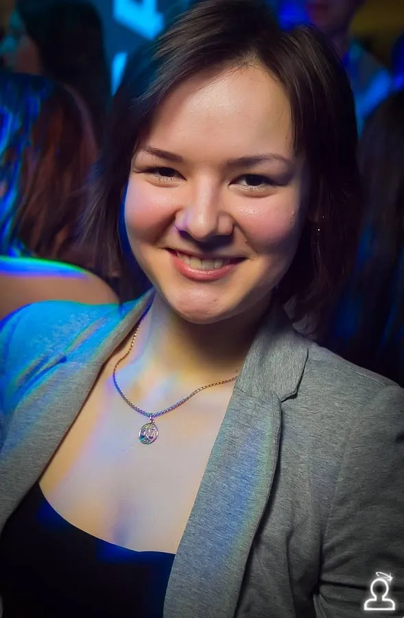 Голый пистолет