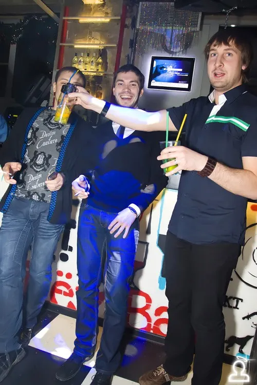 Dj Makarenko