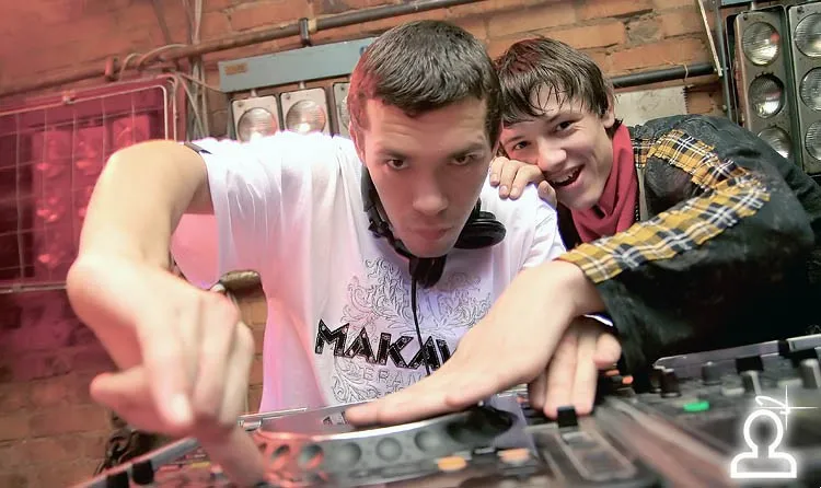 Happy New Year Pre Party: ГУДБАЙ ПИГГИ!