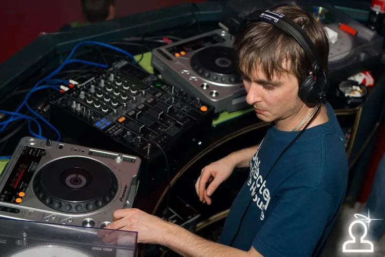 Dj Svarshik