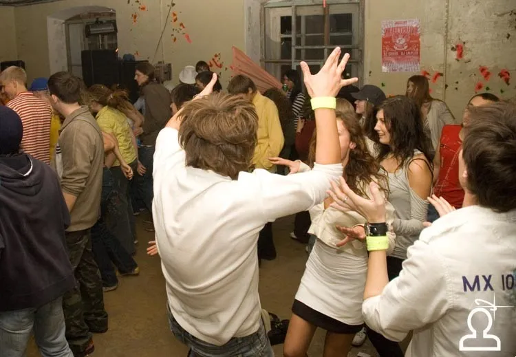 DNBS-Promo Two Years Party