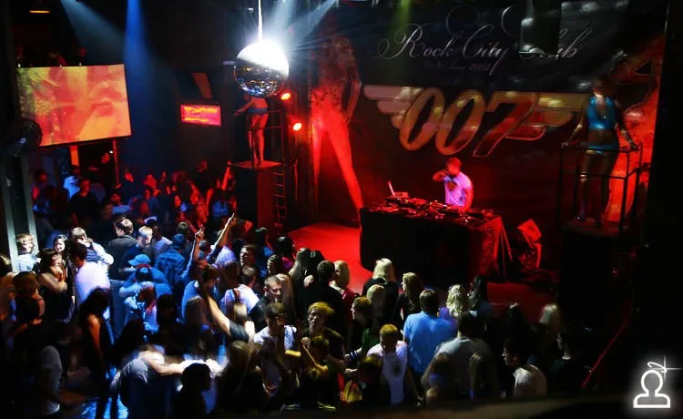 МИСС ПОПА ГОДА 2009 / DJ YORK