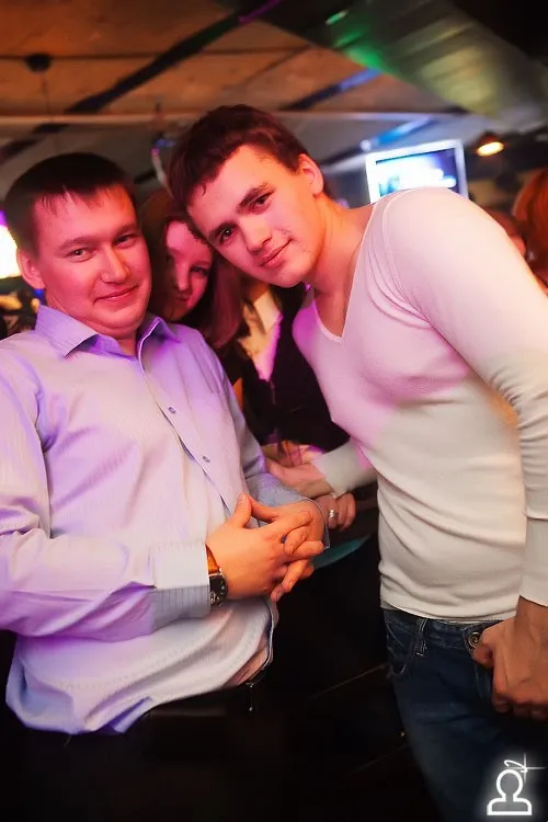 Блондинки и брюнетки