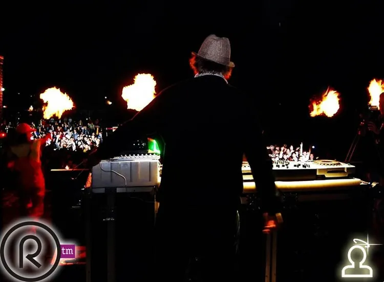 Electrobeach / The Game