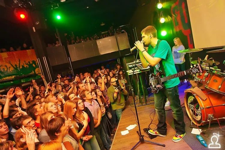 NOIZE MC
