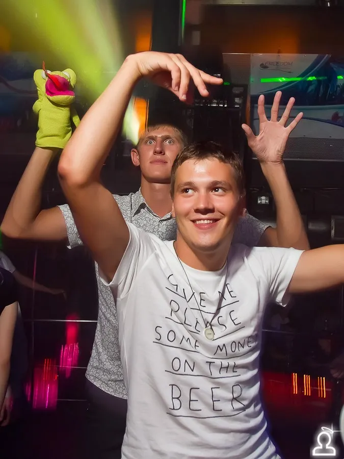 After Party Sunvibes - "Flash Back"