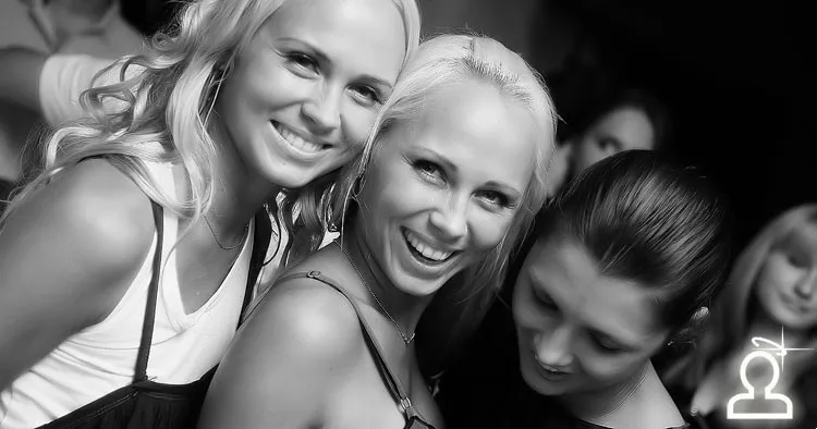 MILLER SUMMER PARTY 2 / MARKUS WINTER